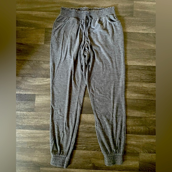 3/$20 | Maurice’s - Heathered Grey Supersoft Joggers - Picture 1 of 4